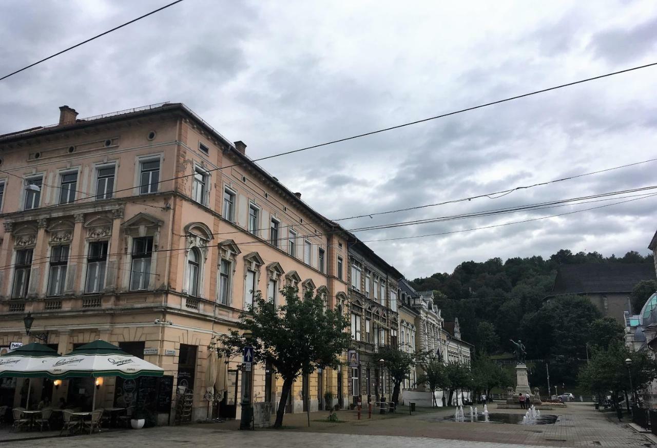 Mse Apartman Мисколк Екстериор снимка