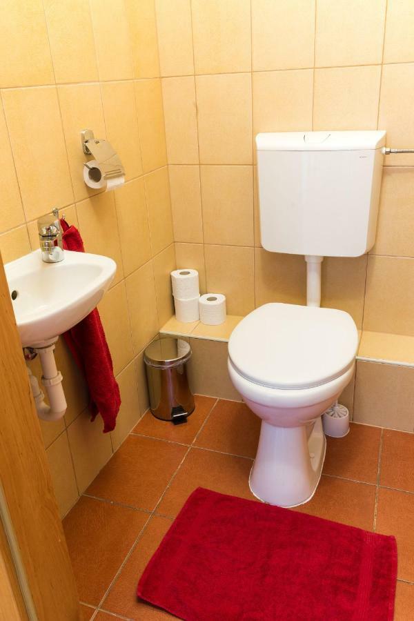 Mse Apartman Мисколк Екстериор снимка